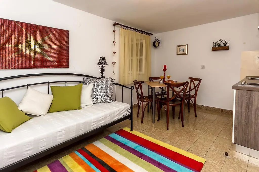 Apartment Dalmatian Cottage Split Croatia
