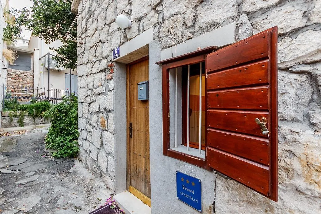 Apartment Dalmatian Cottage Split 0*,
